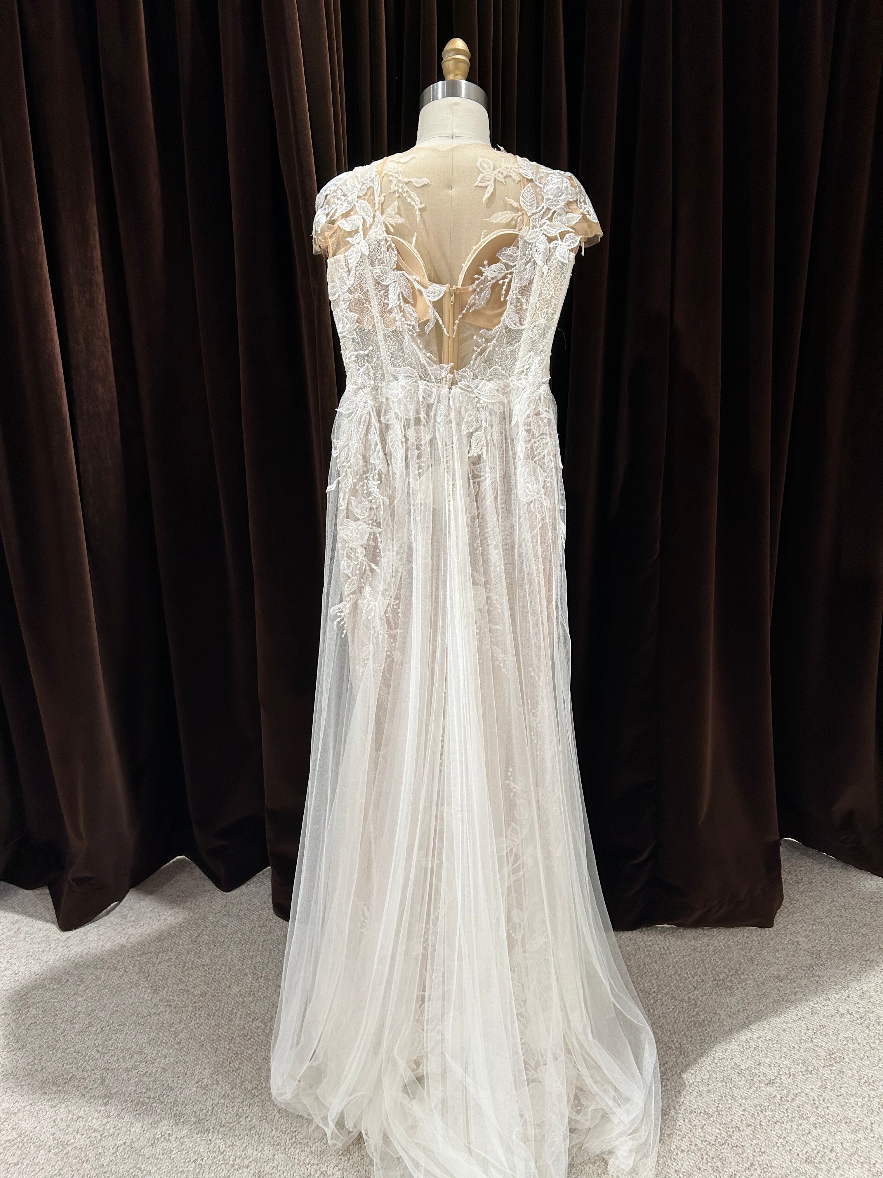 BERTA WEDDING GOWN-EVELYN IV.SZ 4 (MP)