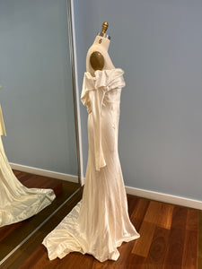 GC#37254 Danielle Frankel Noa Wedding Dress in Size 10