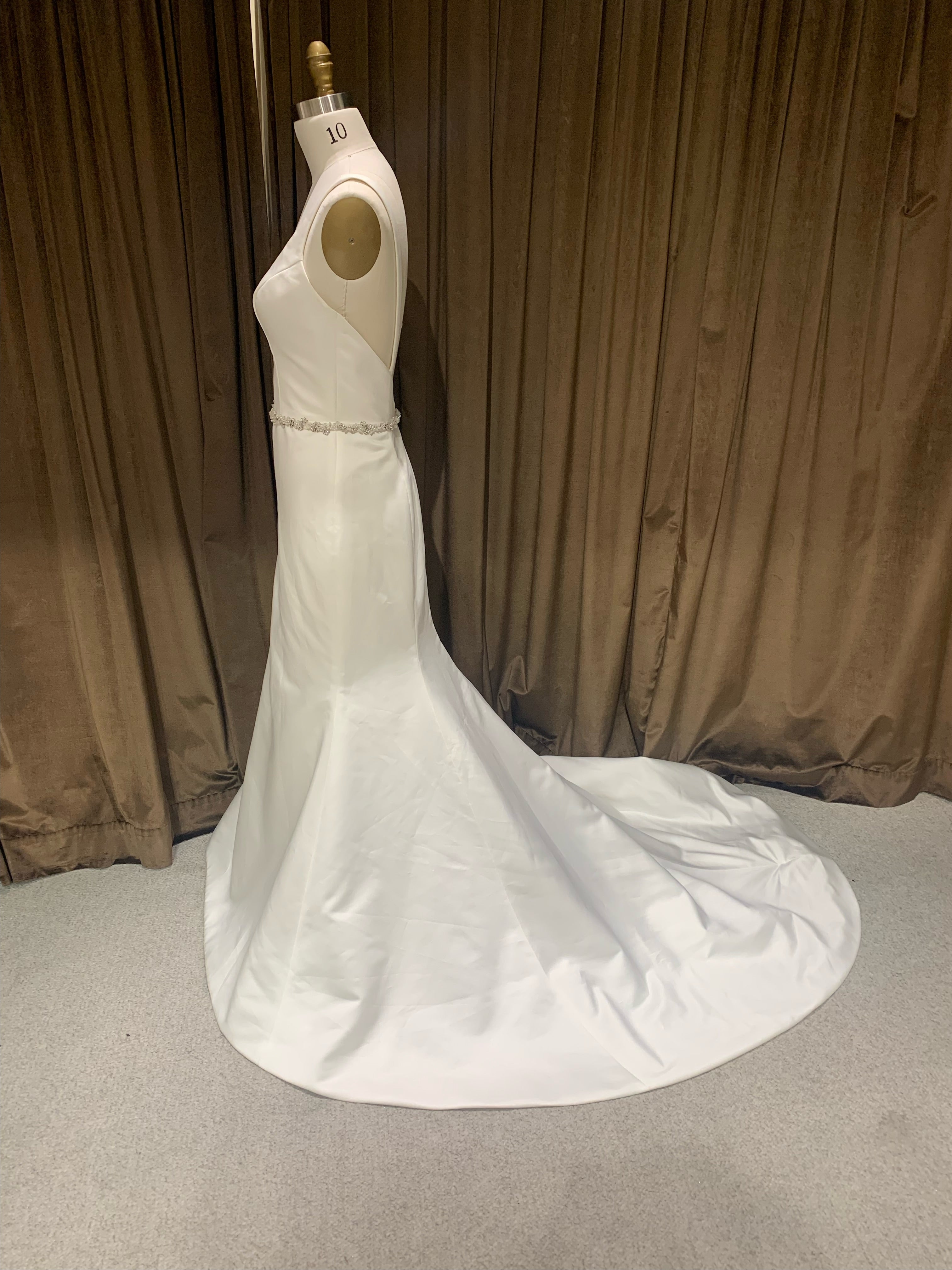 GC#36200 - Mikaella 2290 Wedding Dress in Size 12
