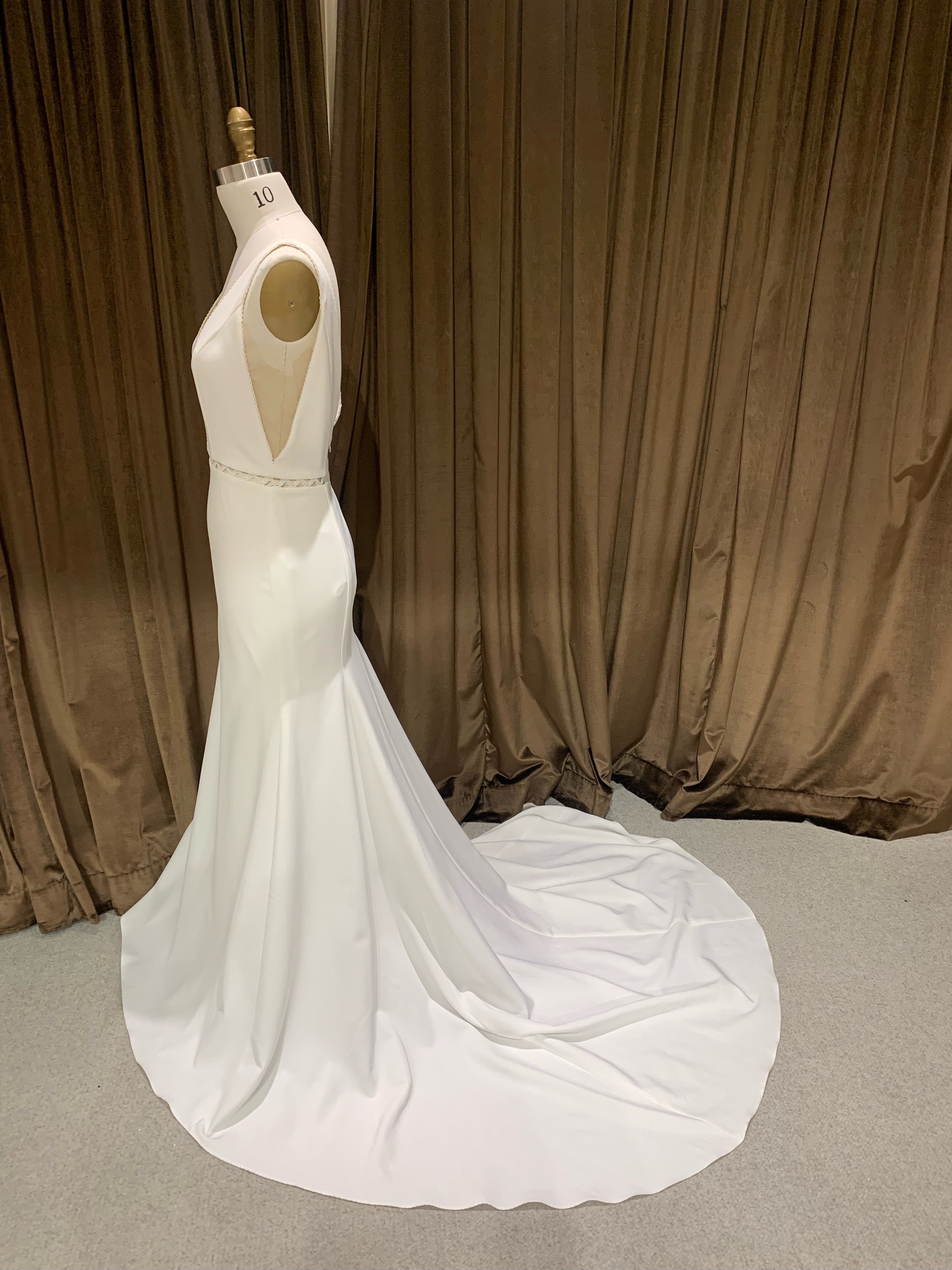 GC#36091 - Sarah Seven Winston Wedding Dress in Size 10