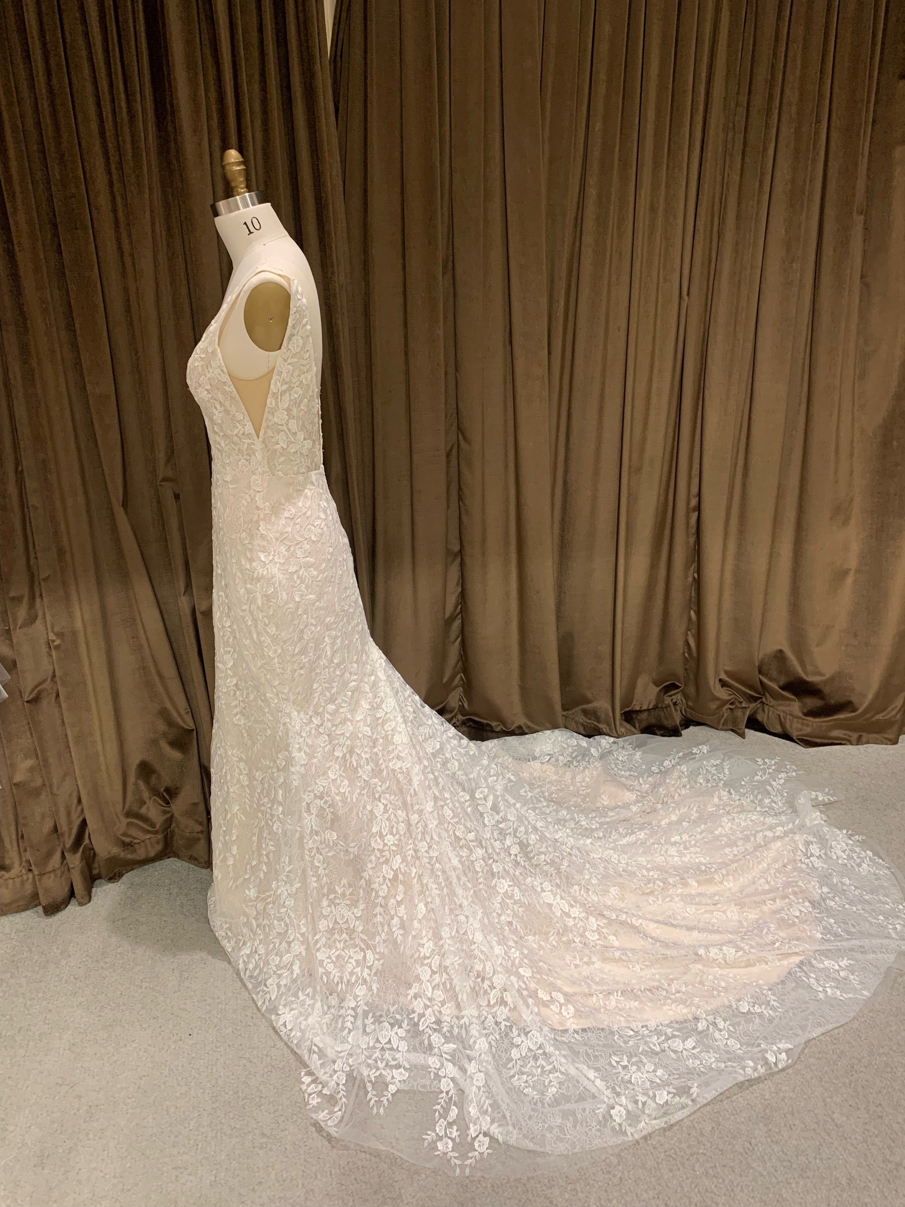 GC#36517 - Tara Lauren Freya Wedding Dress in Size 10