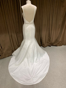 GC#36200 - Mikaella 2290 Wedding Dress in Size 12